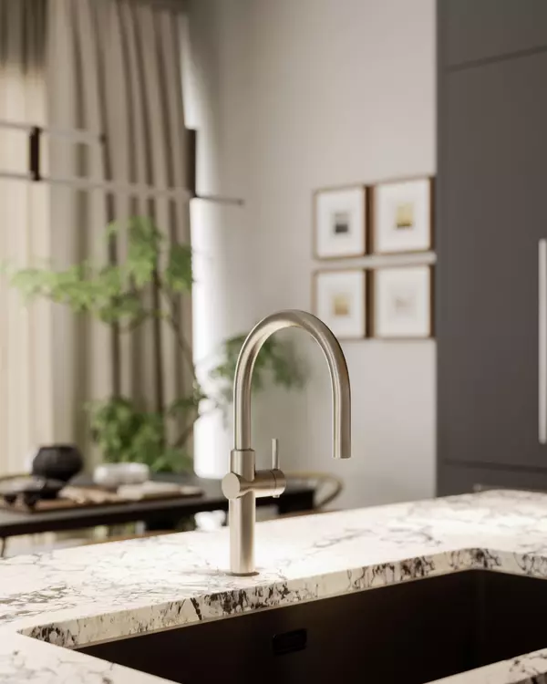 Vancouver, BC V6M 3B4,5032 Granville ST