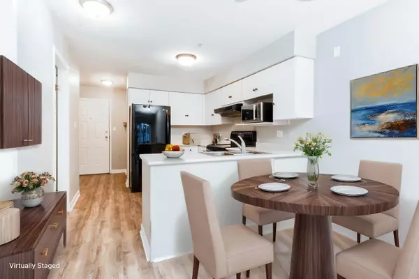 Port Coquitlam, BC V3B 7P8,1966 Coquitlam AVE #112