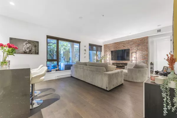 Port Moody, BC V3H 0K7,83 Moody ST #216