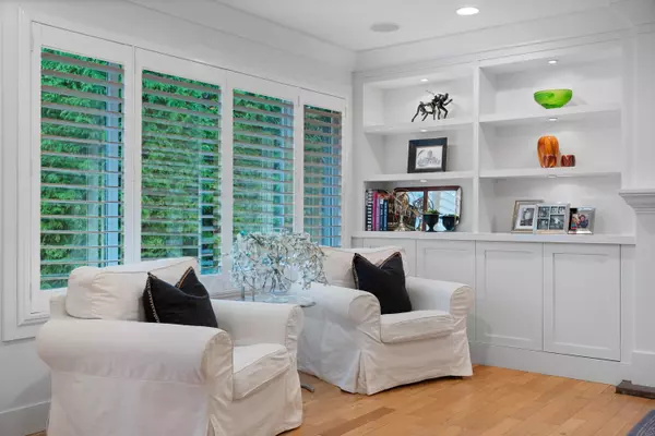 Surrey, BC V4A 5R7,12682 26 AVE