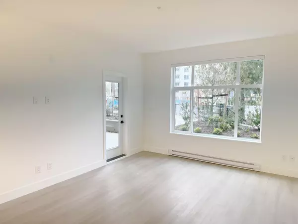 Surrey, BC V4P 0H6,3480 146a ST #115