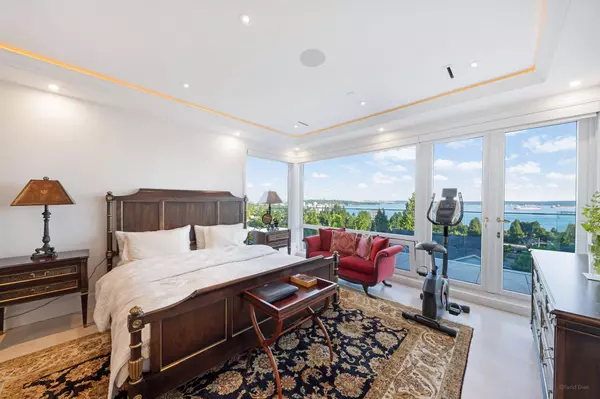 2538 Ottawa AVE West Vancouver, BC V7V 2T4