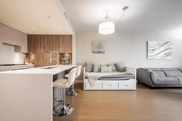 210 Salter ST #1302 New Westminster, BC V3M 0J9