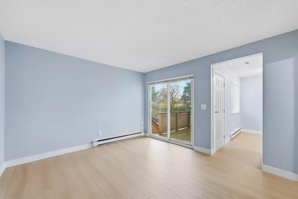 Port Moody, BC V3H 3V7,310 Highland WAY #4