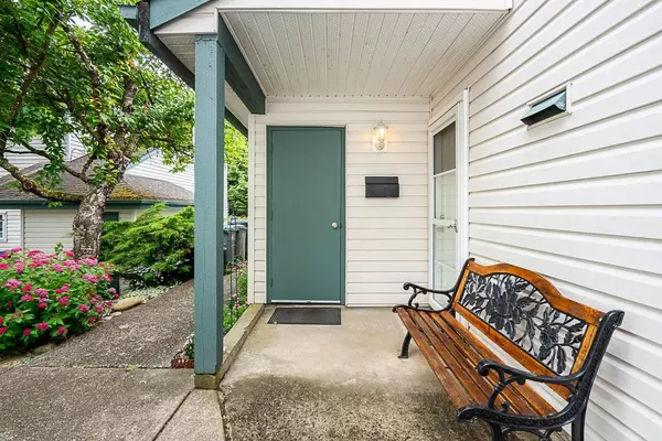 Surrey, BC V3W 6X6,13710 67 AVE #131