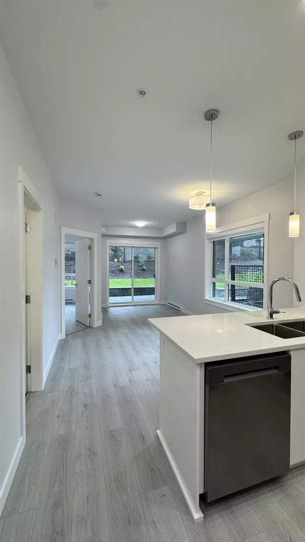 Abbotsford, BC V2S 0N9,33886 Pine ST #112