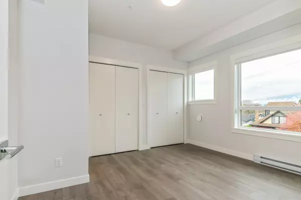 33886 Pine ST #306 Abbotsford, BC V2S 0N9