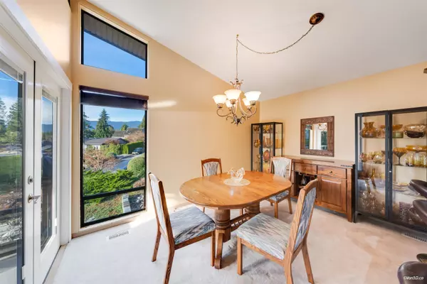 3 Crawford Bay Port Moody, BC V3H 3N3