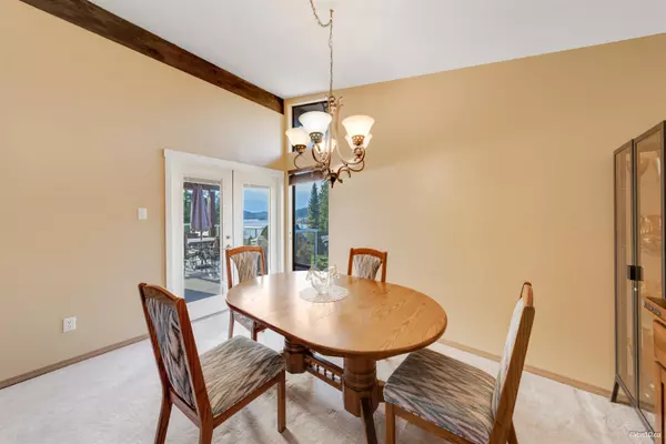 3 Crawford Bay Port Moody, BC V3H 3N3