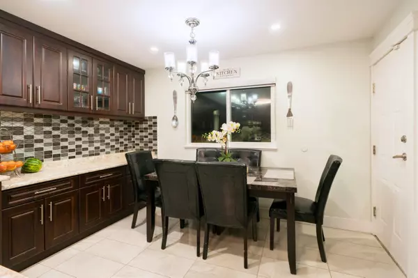 12451 90a AVE Surrey, BC V3V 1C3