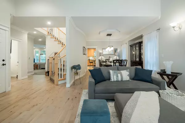 Surrey, BC V4P 3E6,2966 147a ST