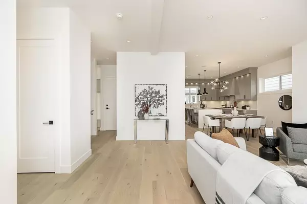 Surrey, BC V3Z 1K2,1938 167a ST