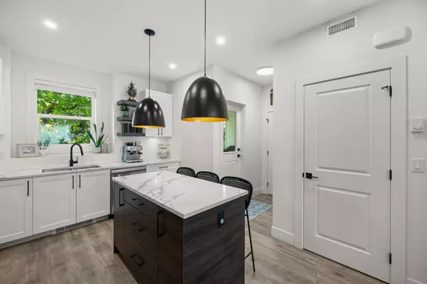 27640 Lantern AVE #10 Abbotsford, BC V4X 1M3