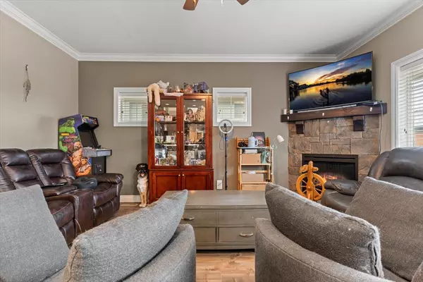 6498 Southdowne PL #31 Chilliwack, BC V2R 0K3