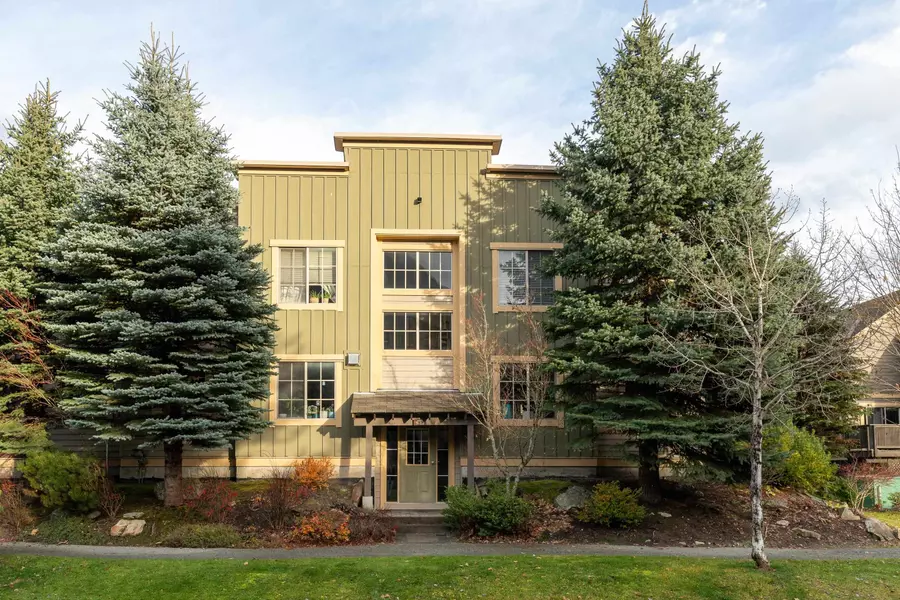 1447 Vine RD #9, Pemberton, BC V0N 2L1