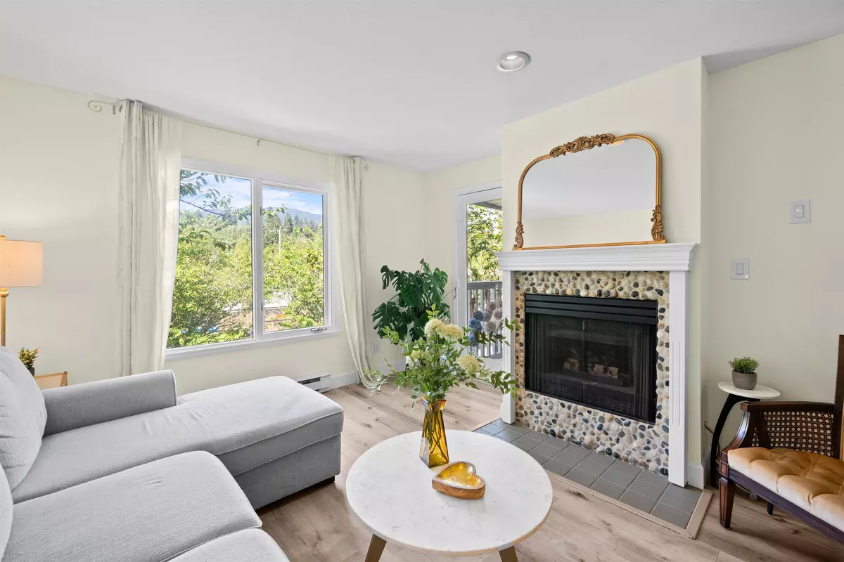 North Vancouver, BC V7P 2Y3,1528 Bowser AVE #204