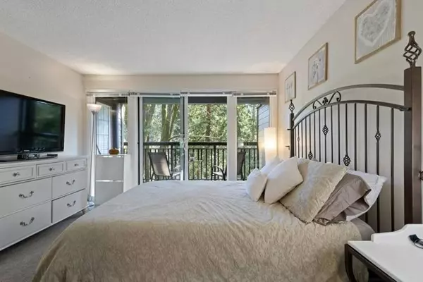 North Vancouver, BC V7J 3G7,1059 Heritage BLVD