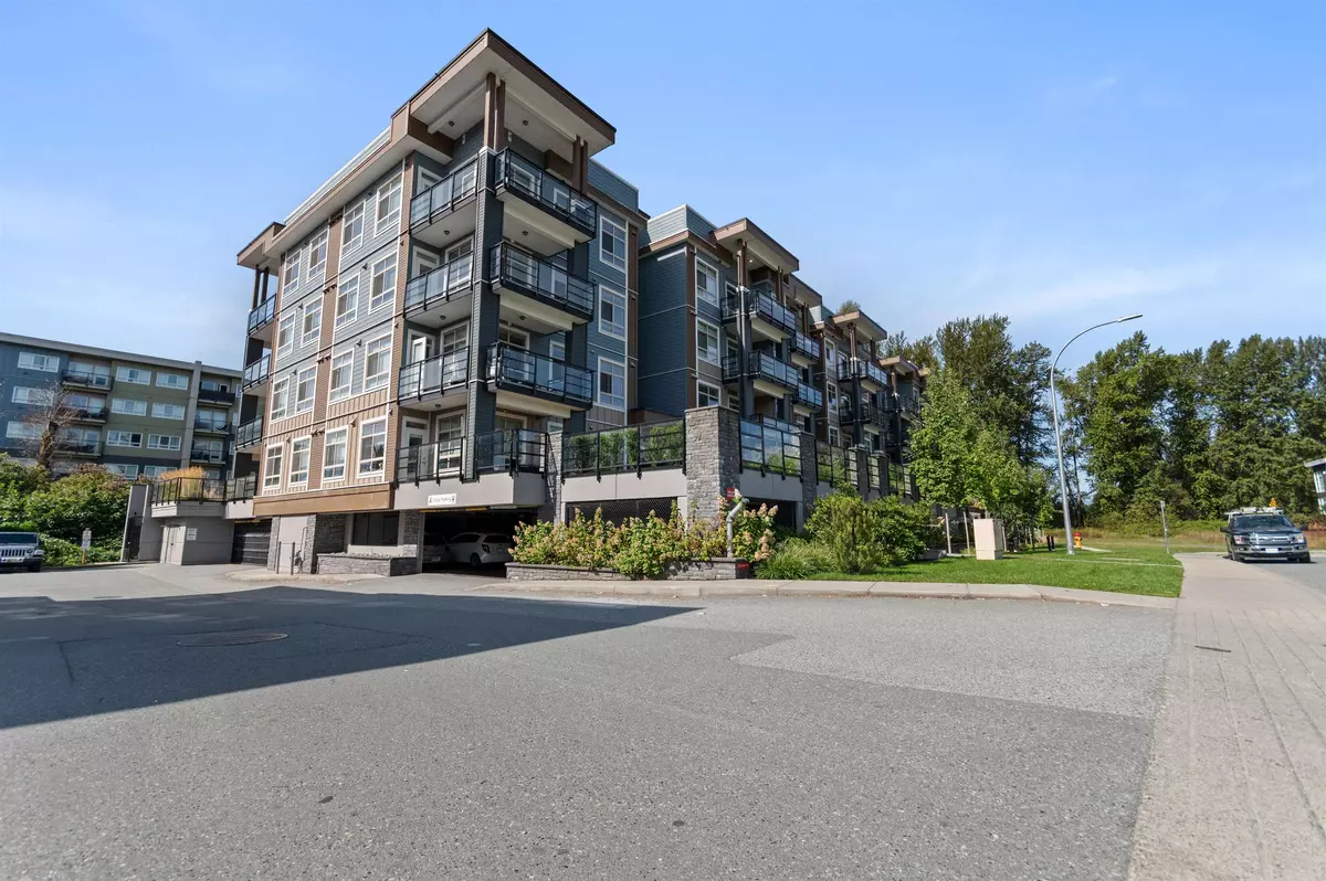 Chilliwack, BC V2P 0J8,45562 Airport RD #504