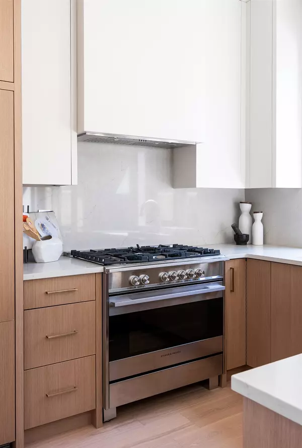 Vancouver, BC V5W 1L9,356 E 40th AVE #2