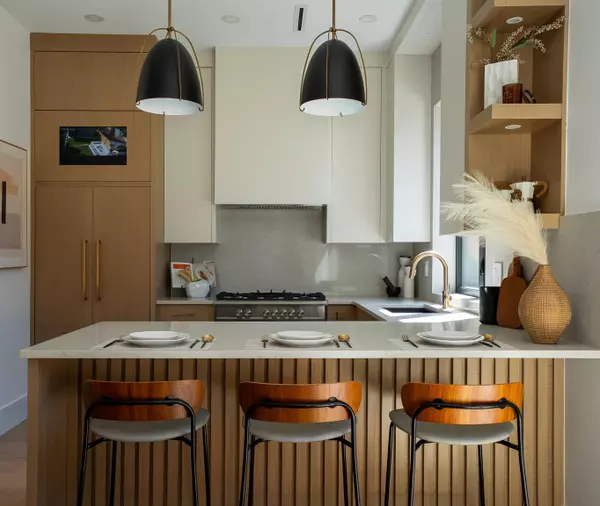 Vancouver, BC V5W 1L9,356 E 40th AVE #2