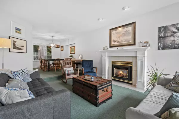 Surrey, BC V4A 8H7,12507 24a AVE