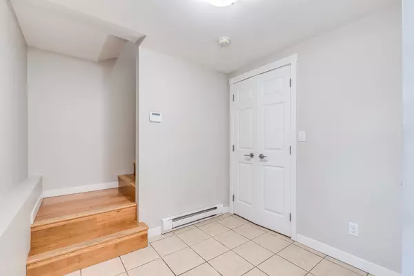 Maple Ridge, BC V2W 0C7,20995 118 AVE