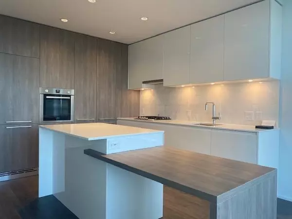 Burnaby, BC V5C 0K9,1955 Alpha WAY #4806