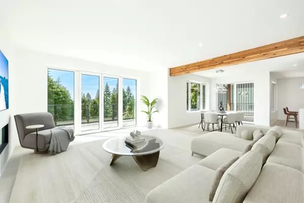 Gibsons, BC V0N 1V1,971 Marine DR