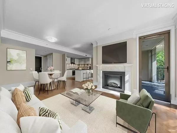 533 Waters Edge CRES #202, West Vancouver, BC V7T 0A2