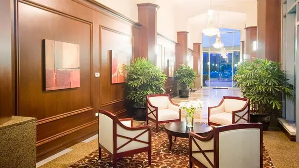 Vancouver, BC V6G 0A3,1925 Alberni ST #401