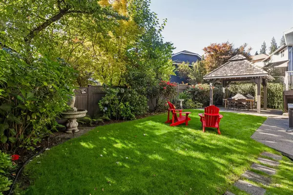 2890 Tempe Knoll DR North Vancouver, BC V7N 4K3