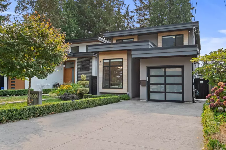 1033 Prospect AVE, North Vancouver, BC V7R 2M6