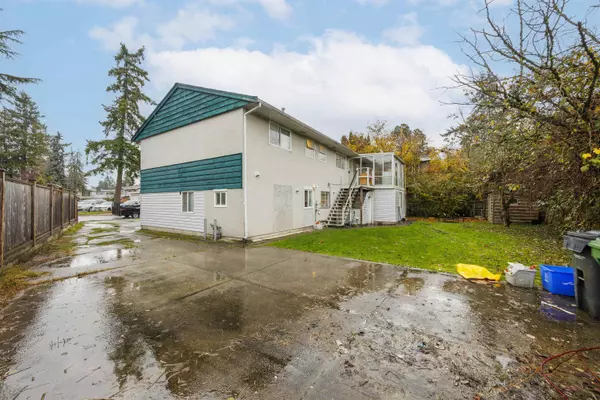 Richmond, BC V7C 4A9,6140 Otter PL