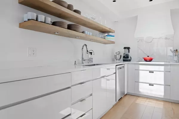 West Vancouver, BC V7S 2X7,2238 Folkestone WAY #41