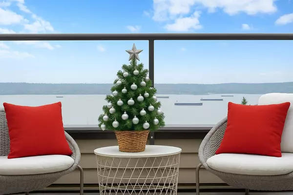 2238 Folkestone WAY #41, West Vancouver, BC V7S 2X7