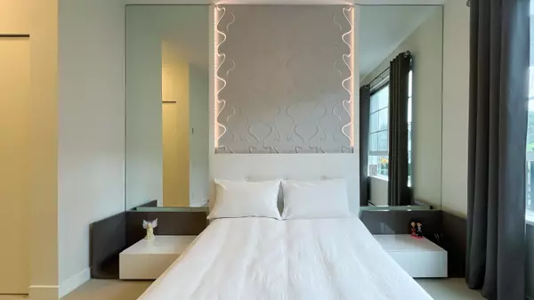 545 Foster AVE #211 Coquitlam, BC V3J 0B3