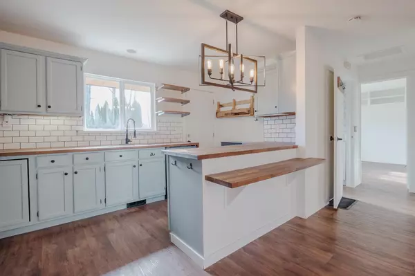 Mission, BC V2V 7L6,35666 Moore AVE