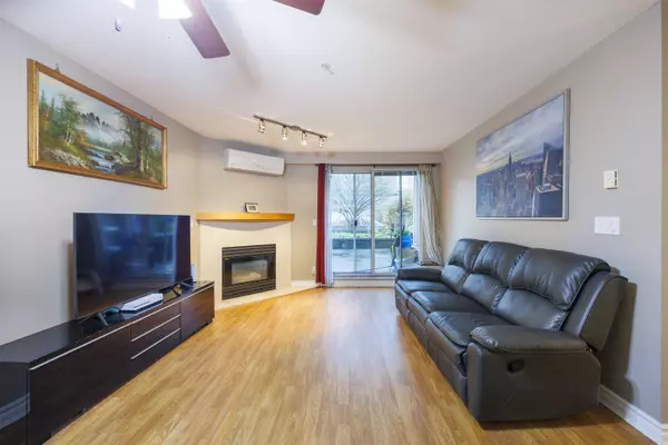 Coquitlam, BC V3B 7W2,1163 The High ST #210