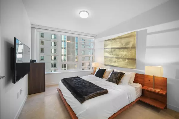 Vancouver, BC V6B 0R6,885 Cambie ST #1405