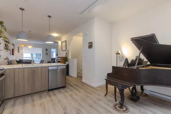 Squamish, BC V8B 0Z1,39769 Governmet RD #64