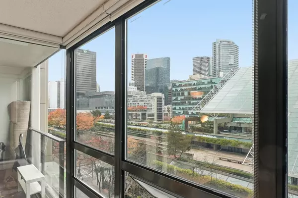 Vancouver, BC V6Z 3G4,933 Hornby ST #602