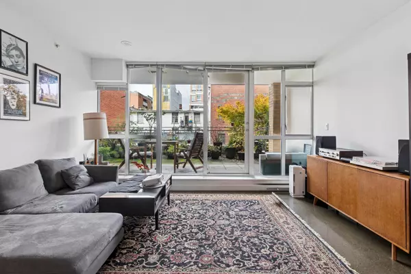 Vancouver, BC V6A 0B4,221 Union ST #309