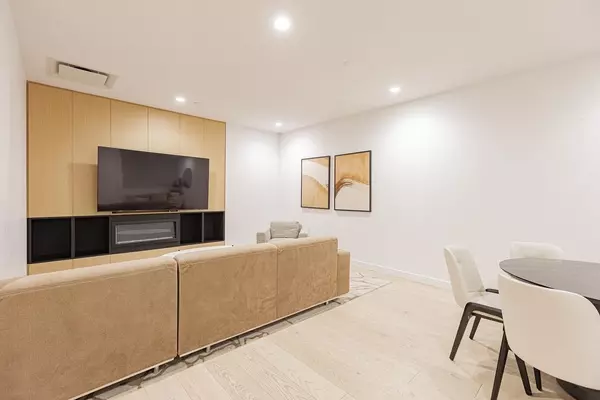 Burnaby, BC V5H 0K2,6000 Mckay AVE #509