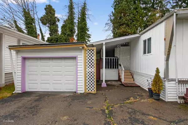 Coquitlam, BC V3K 2X8,4200 Dewdney Trunk RD #52