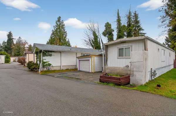 Coquitlam, BC V3K 2X8,4200 Dewdney Trunk RD #52