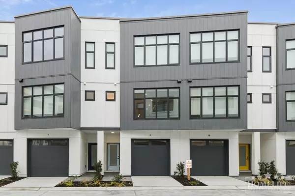 177 175a ST #19, Surrey, BC V3Z 1L1