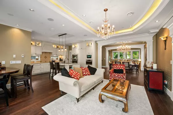 2967 W 43rd AVE Vancouver, BC V6N 3J2