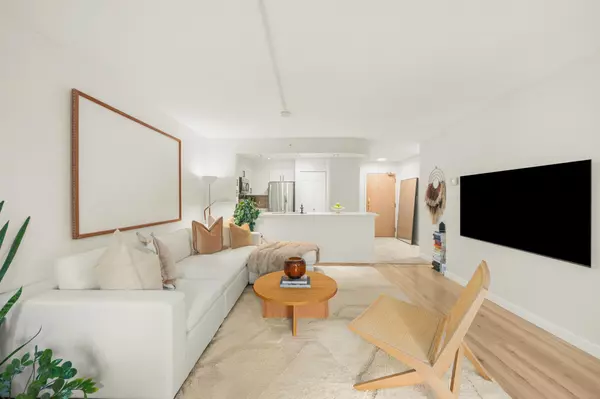 Vancouver, BC V6H 1C1,1438 W 7th AVE #302