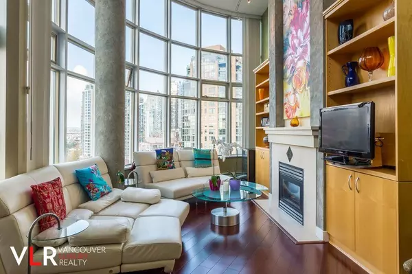 189 Davie ST #1705, Vancouver, BC V6Z 2V4