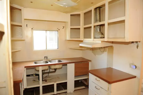 Maple Ridge, BC V2X 2R4,21163 Lougheed HWY #39